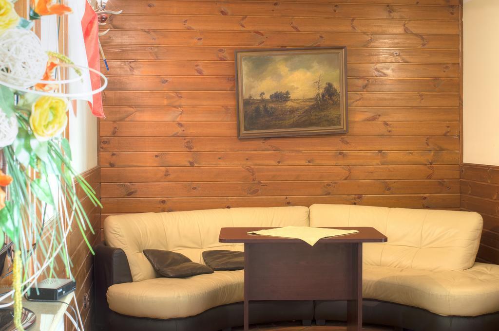 Augustowia Hotel Bagian luar foto