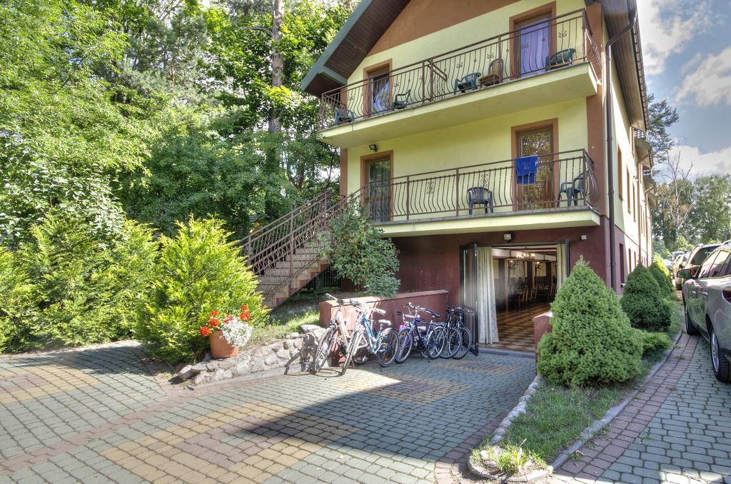 Augustowia Hotel Bagian luar foto