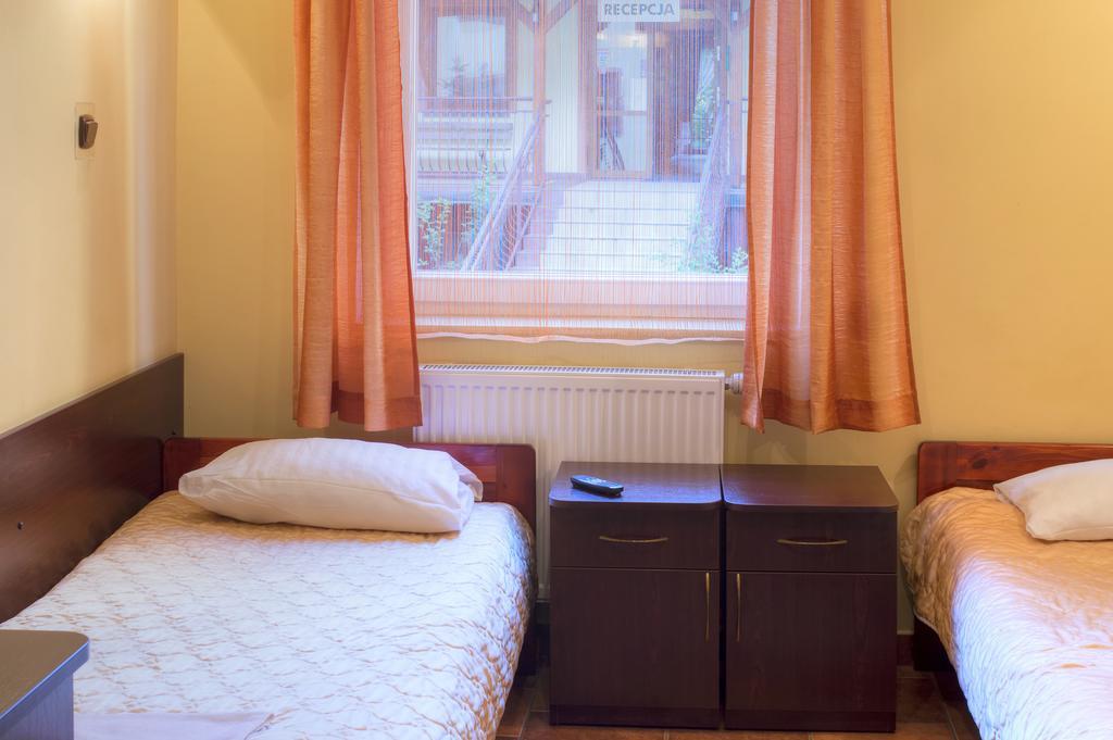 Augustowia Hotel Bagian luar foto