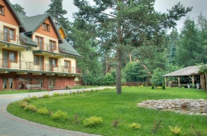 Augustowia Hotel Bagian luar foto