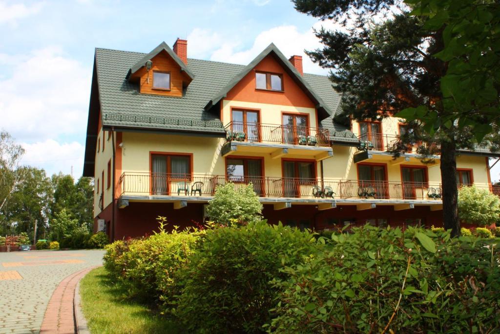 Augustowia Hotel Bagian luar foto