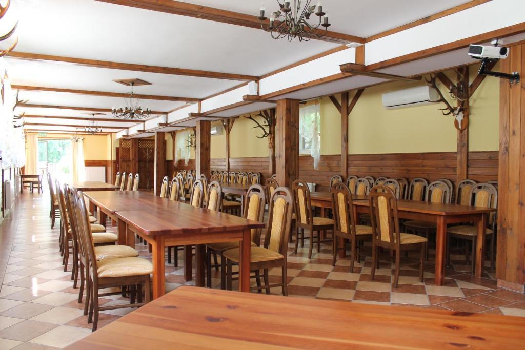 Augustowia Hotel Bagian luar foto